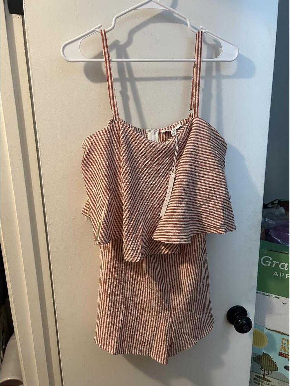 NWT Gilli white and red striped playsuit in size S